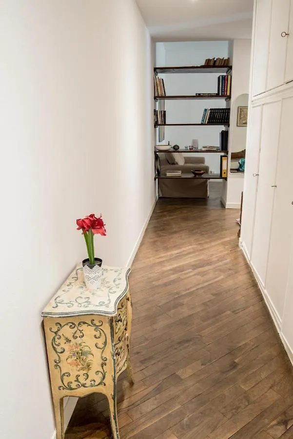 Apartamento Renovated Flat Near Duomo - Lamarmora Milán